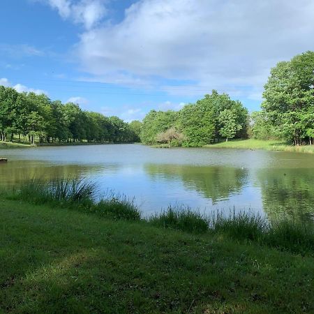 Camping Les Petites Minaudieres Saint-Sauveur (Vienne) Exterior photo