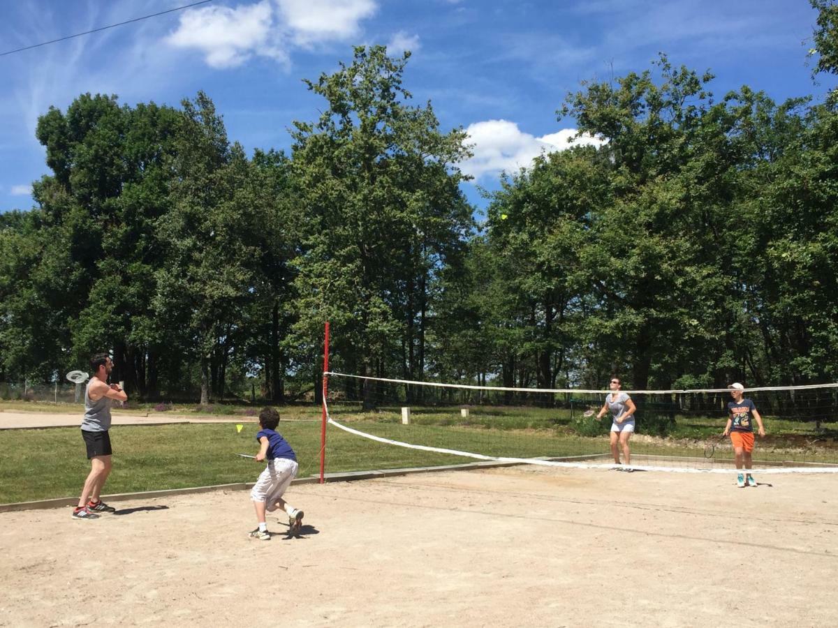 Camping Les Petites Minaudieres Saint-Sauveur (Vienne) Exterior photo