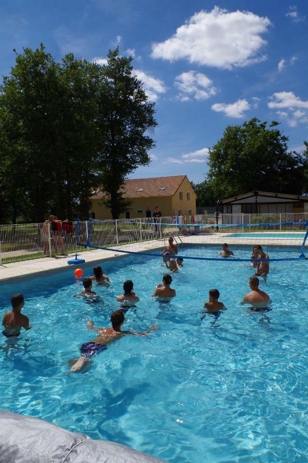 Camping Les Petites Minaudieres Saint-Sauveur (Vienne) Exterior photo
